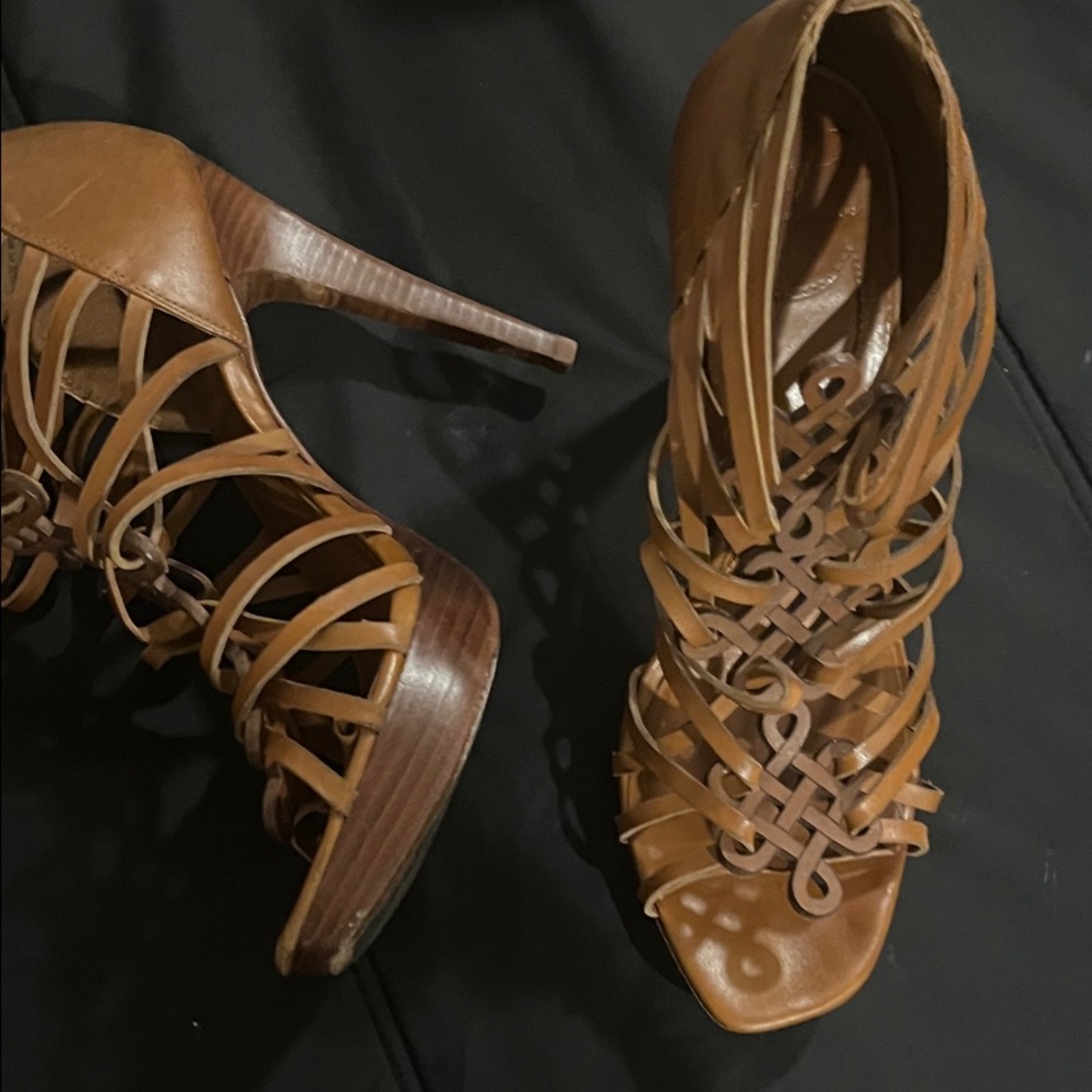 Diane Von Furstenberg Tan Strappy Heels lattice saddle 9.5 brown preowned